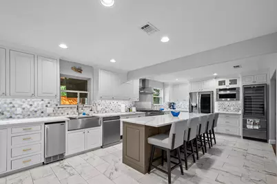 3621 Welwyn Way Drive, Bedford, TX 76021 - Photo 3