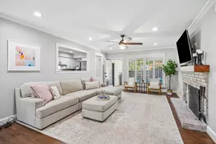 10105 Kirkhaven Dr, Dallas, TX 75238 - Photo 9