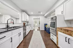 10105 Kirkhaven Dr, Dallas, TX 75238 - Photo 13