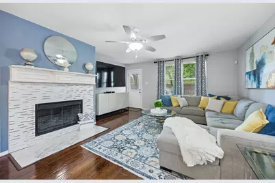 13361 Sorrento Drive, Frisco, TX 75035 - Photo 9