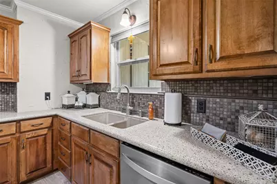 3711 Quail Run, Granbury, TX 76049 - Photo 11