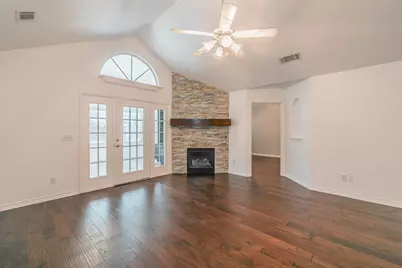 803 Cara Lane, Arlington, TX 76012 - Photo 5
