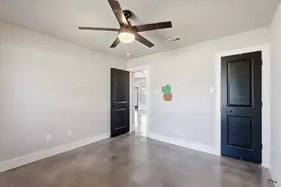 4870 County Rd 1037, Celeste, TX 75423 - Photo 19