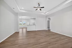 625 Green Mound Dr, Glenn Heights, TX 75154 - Photo 5