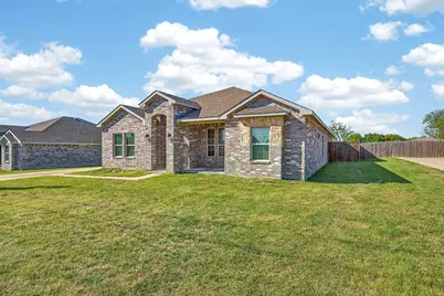 625 Green Mound Drive, Glenn Heights, TX 75154 - Photo 3