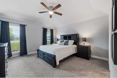 424 N Cedar Street, Springtown, TX 76082 - Photo 5