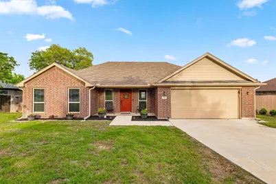 424 N Cedar Street, Springtown, TX 76082 - Photo 29