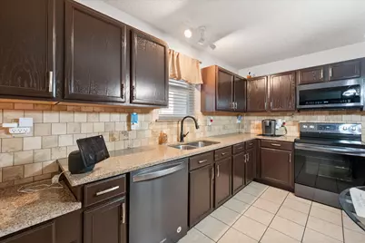 608 Flooded Gum Street, Arlington, TX 76002 - Photo 5