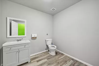 105 N 4th Street, Wills Point, TX 75169 - Photo 9