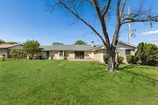 6028 Truman Dr, Fort Worth, TX 76112 - Photo 3