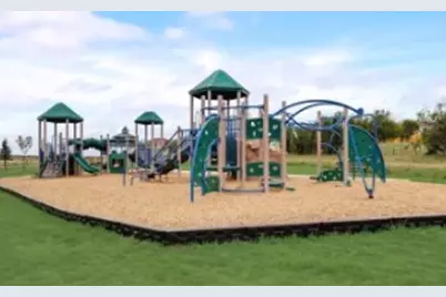 121 Dodge City Court, Newark, TX 76071 - Photo 11