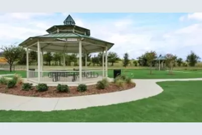 121 Dodge City Court, Newark, TX 76071 - Photo 9