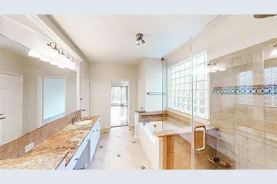 2701 Stone Creek Drive, Flower Mound, TX 75028 - Photo 19