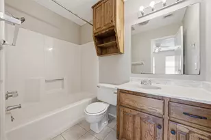 1371 S 11th St, Waco, TX 76706 - Photo 17