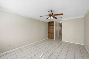 1371 S 11th St, Waco, TX 76706 - Photo 13