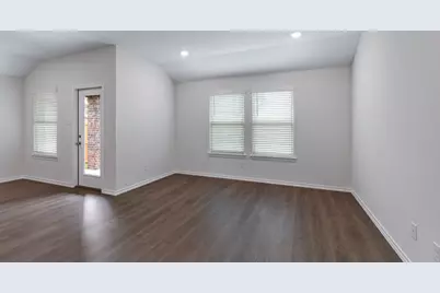 901 Barton Drive, Ennis, TX 75119 - Photo 29