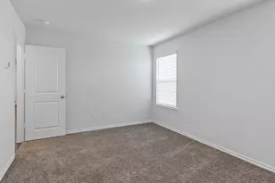 901 Barton Dr, Ennis, TX 75119 - Photo 17