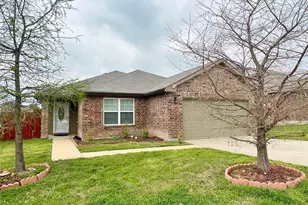 9925 Amaryllis Ln, Fort Worth, TX 76108 - Photo 1