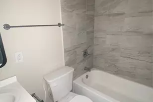 802 Las Palmas Dr, Grand Prairie, TX 75052 - Photo 17