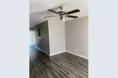 802 Las Palmas Drive, Grand Prairie, TX 75052 - Photo 3