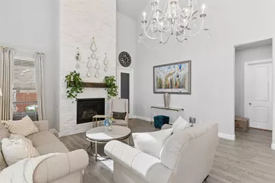 12701 Mercer Parkway, Farmers Branch, TX 75234 - Photo 15