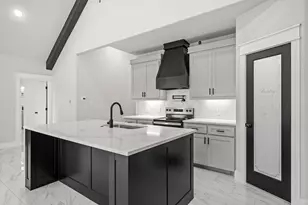 5747 Waddell St, Sansom Park, TX 76114 - Photo 9