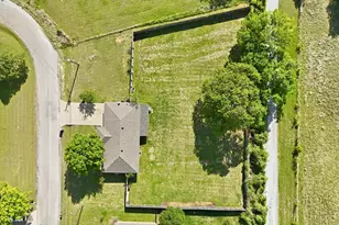 4051 Country Meadows Cir, Granbury, TX 76049 - Photo 33