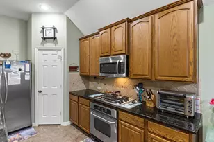 1301 Litchfield Ln, Burleson, TX 76028 - Photo 15