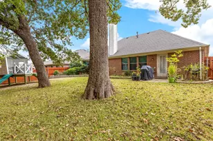 1301 Litchfield Ln, Burleson, TX 76028 - Photo 27