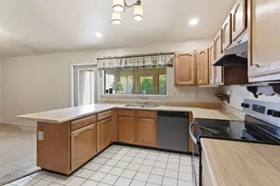 2805 Stratford Ln, Flower Mound, TX 75028 - Photo 7