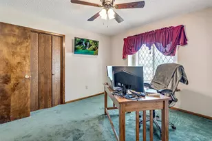 2015 Edgewood Dr, Bridgeport, TX 76426 - Photo 11