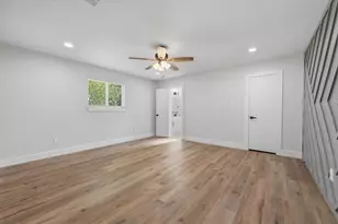 1710 Yorktown Dr, Arlington, TX 76014 - Photo 17