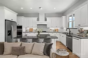 8732 Fullerton Dr, Cleburne, TX 76033 - Photo 7