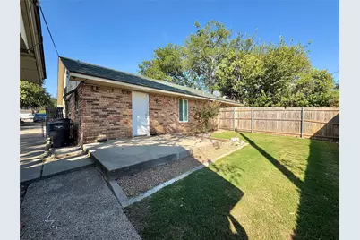4923 Geddes Avenue, Fort Worth, TX 76107 - Photo 17