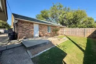4923 Geddes Ave, Fort Worth, TX 76107 - Photo 17