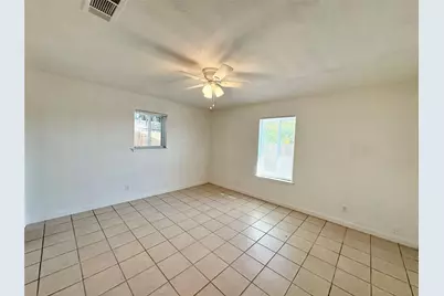 4923 Geddes Avenue, Fort Worth, TX 76107 - Photo 11