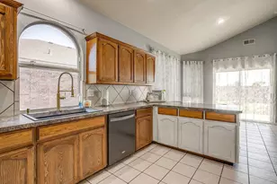 1209 Spanish Moss Dr, Burleson, TX 76028 - Photo 19