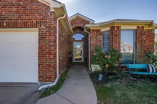 1209 Spanish Moss Dr, Burleson, TX 76028 - Photo 5