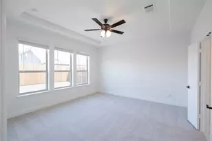 2225 Valencia Dr, Little Elm, TX 75068 - Photo 9