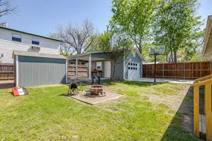 1105 Mistletoe Dr, Fort Worth, TX 76110 - Photo 27