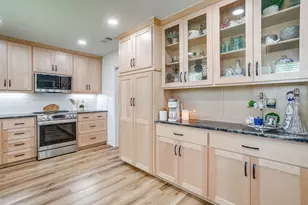 773 Windridge Ln, Burleson, TX 76028 - Photo 15