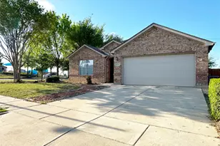 8110 Toltec Ct, Arlington, TX 76002 - Photo 3