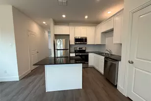 412 E 7th St, Bonham, TX 75418 - Photo 7