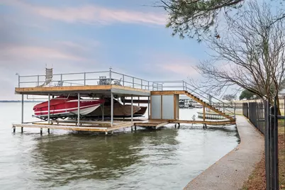 119 Diamond Oaks Drive, Mabank, TX 75156 - Photo 7