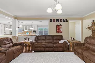 1051 Thistle Meade Cir, Burleson, TX 76028 - Photo 9