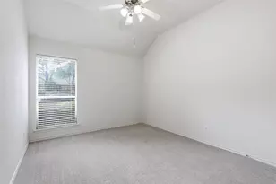 6404 Parkside Dr, Arlington, TX 76001 - Photo 21