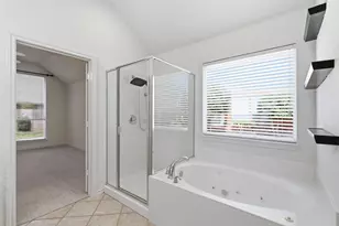 6404 Parkside Dr, Arlington, TX 76001 - Photo 25