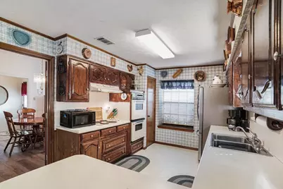 217 Faircrest Drive, Garland, TX 75040 - Photo 13