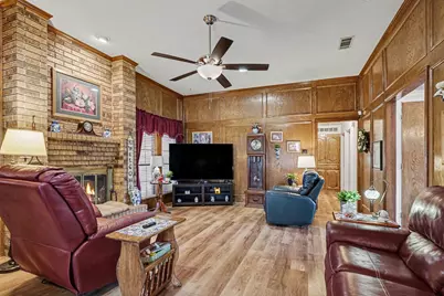 217 Faircrest Drive, Garland, TX 75040 - Photo 11