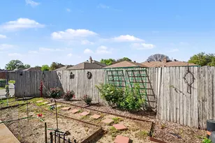 217 Faircrest Dr, Garland, TX 75040 - Photo 37